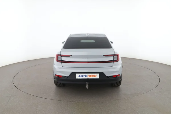 Polestar 2 (2022) — foto 11 van 16