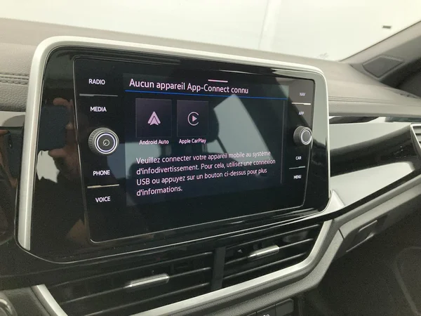 VOLKSWAGEN T-Roc (2025) — foto 18 van 36