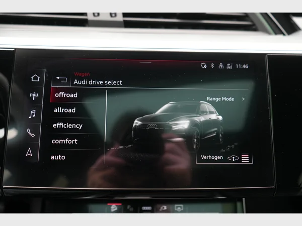 AUDI Q8 e-tron (2025) — foto 31 van 34