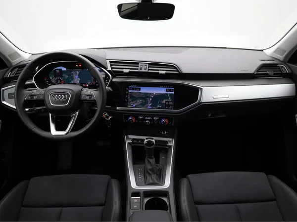 AUDI Q3 Sportback (2025) — foto 21 van 22