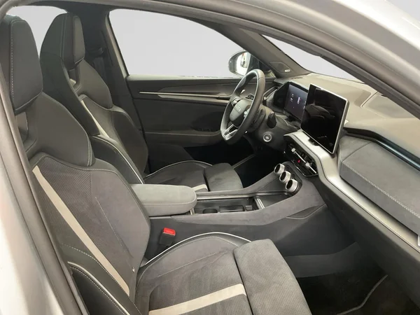 SKODA Kodiaq (2025) — foto 8 van 24