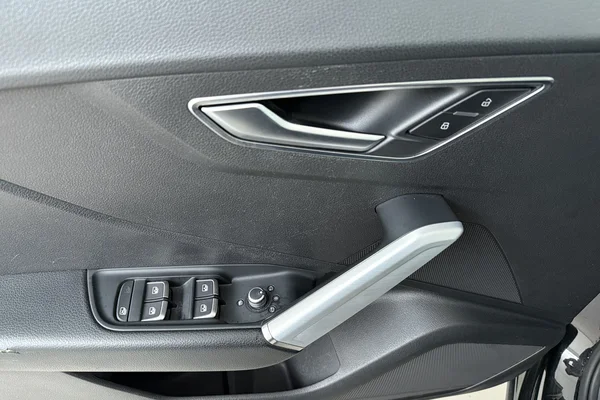 Audi Q2 (2017) — foto 8 van 25