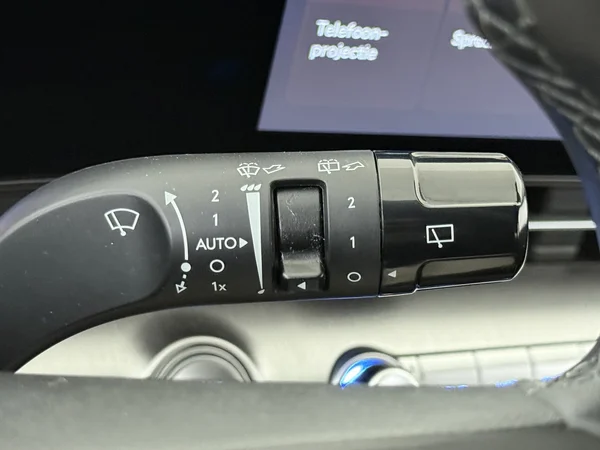 HYUNDAI Kona (2025) — foto 17 van 27