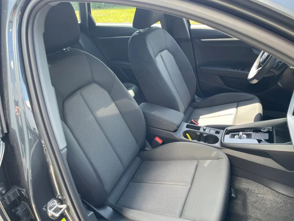 AUDI A3 Sportback (2024) — foto 10 van 19