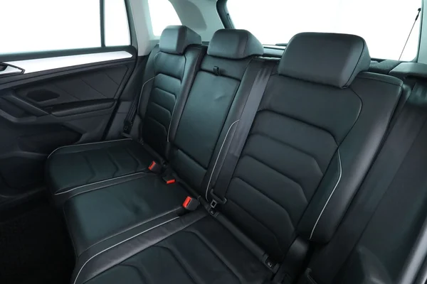 Volkswagen Tiguan (2019) — foto 5 van 16
