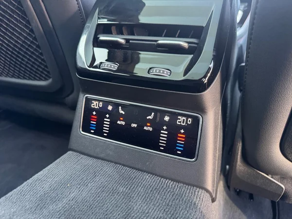 AUDI A6 SW (2025) — foto 11 van 24