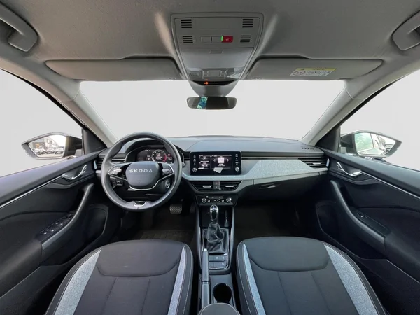SKODA Kamiq (2025) — foto 14 van 20