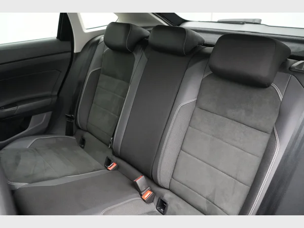 VOLKSWAGEN Taigo (2022) — foto 18 van 26