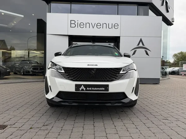 Peugeot 5008 (2021) — foto 12 van 29
