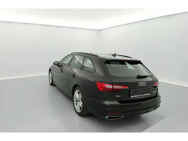 AUDI A4 Avant (2023) — foto 34 van 36