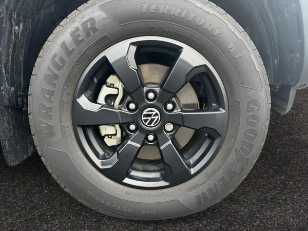 VOLKSWAGEN Amarok Double Cab Dsl (2025) — foto 13 van 20
