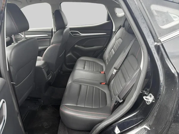 MG ZS (2024) — foto 2 van 22