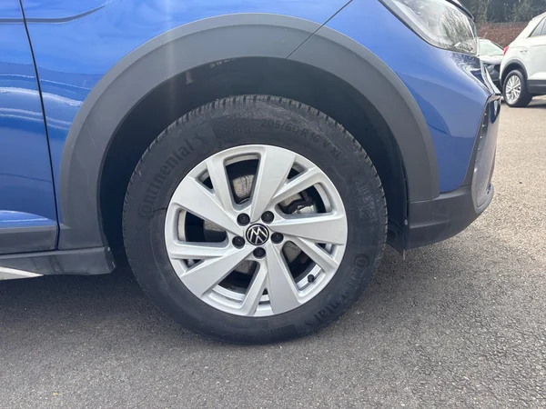 VOLKSWAGEN Taigo (2023) — foto 8 van 16