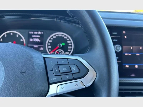 Volkswagen T-Cross (2020) — foto 16 van 29