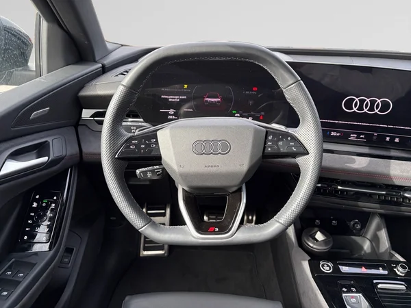 AUDI Q6 e-tron (2026) — foto 8 van 24