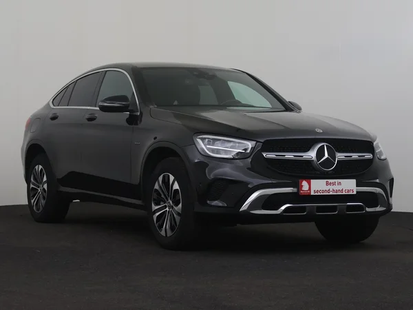 MERCEDES GLC 300 (2021) — foto 27 van 32