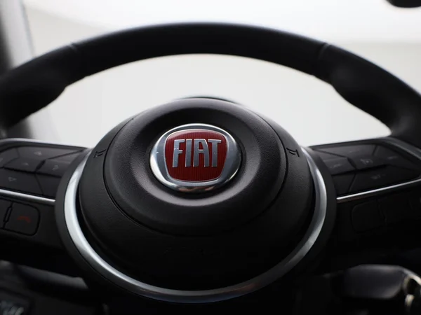 Fiat 500X (2023) — foto 21 van 40
