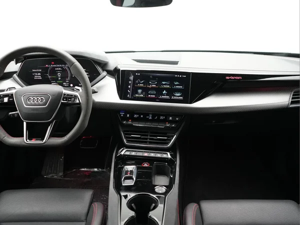 AUDI RS e-tron GT (2021) — foto 20 van 35