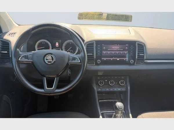 Skoda KAROQ (2018) — foto 4 van 29