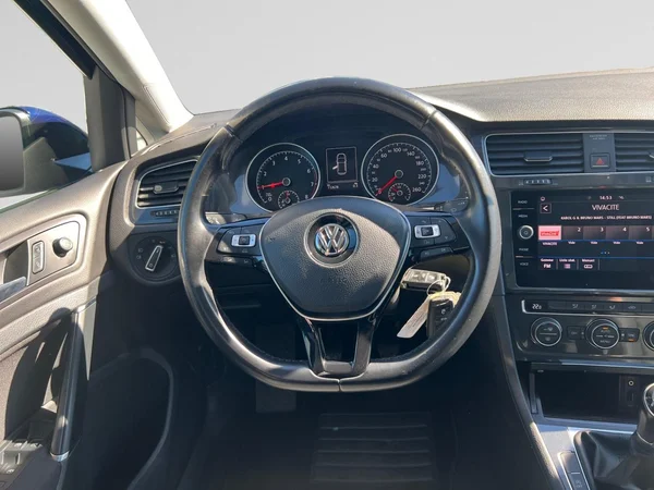 VOLKSWAGEN Golf VII (2018) — foto 16 van 18