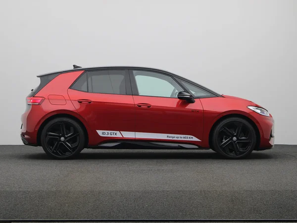 VOLKSWAGEN ID.3 (2025) — foto 2 van 27