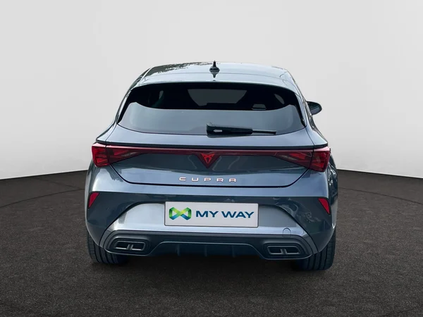CUPRA Leon (2024) — foto 8 van 22