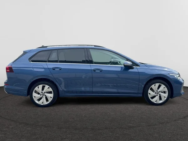 VOLKSWAGEN Golf VIII SW (2026) — foto 9 van 19