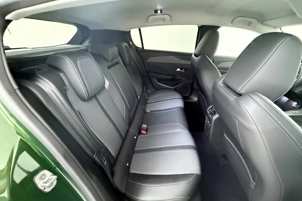 Peugeot 308 (2022) — foto 5 van 29