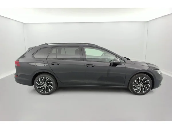 VOLKSWAGEN Golf VIII SW (2024) — foto 24 van 34