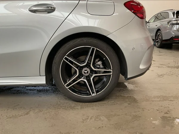 MERCEDES-BENZ A 200 (2024) — foto 18 van 22