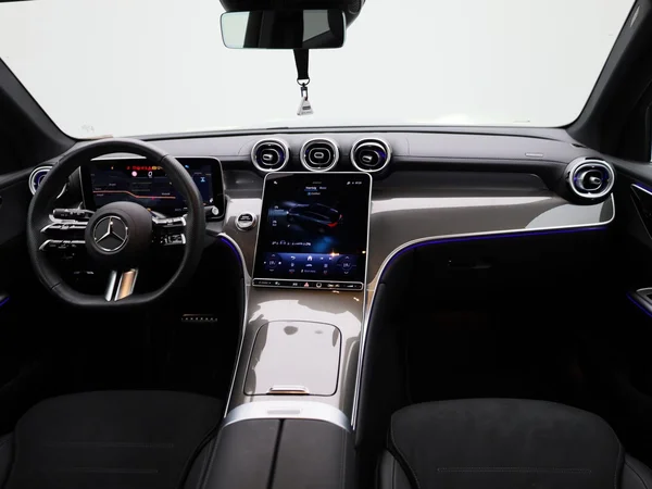 Mercedes-Benz GLC (2025) — foto 37 van 49