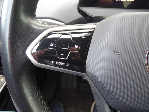 Volkswagen ID.4 (2021) — foto 14 van 26