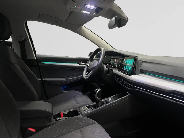 VOLKSWAGEN Golf VIII (2023) — foto 16 van 18