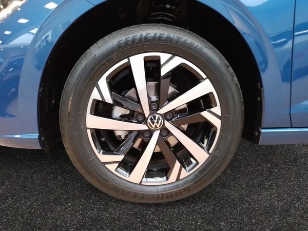 VOLKSWAGEN Polo (2025) — foto 16 van 23