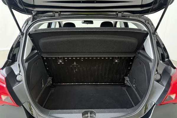 Opel Corsa (2018) — foto 24 van 28