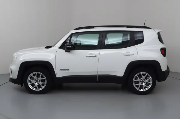 Jeep Renegade (2023) — foto 12 van 27