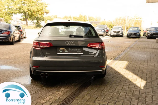 Audi A3 (2017) — foto 27 van 41
