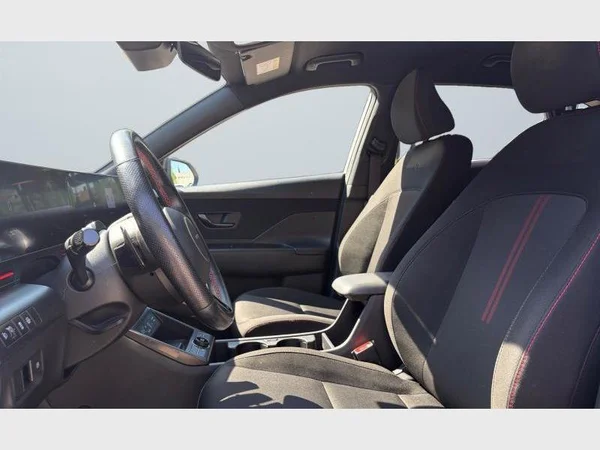 Hyundai KONA (2023) — foto 2 van 29