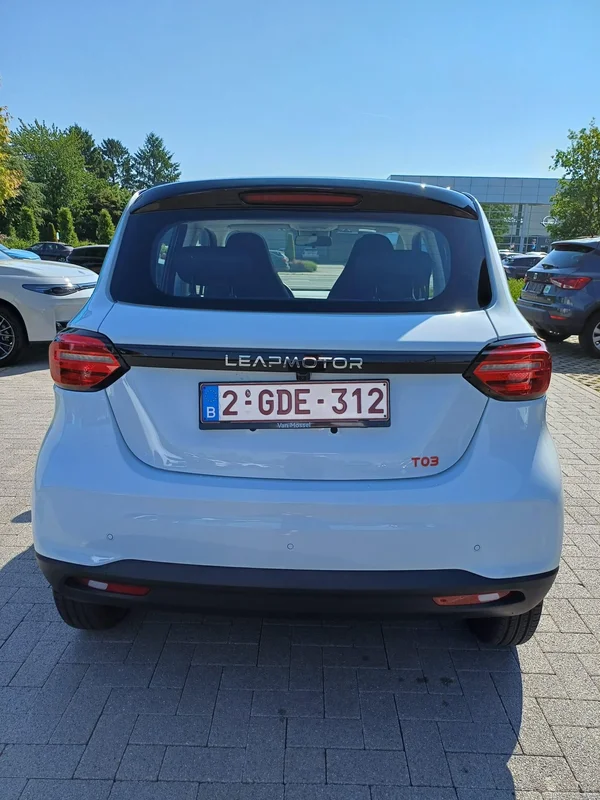 Leapmotor T03 (2024) — foto 12 van 17