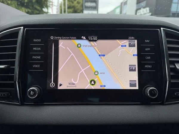 SKODA Karoq Dsl (2021) — foto 15 van 31