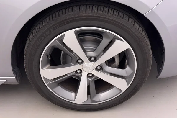 Peugeot 308 (2020) — foto 20 van 29