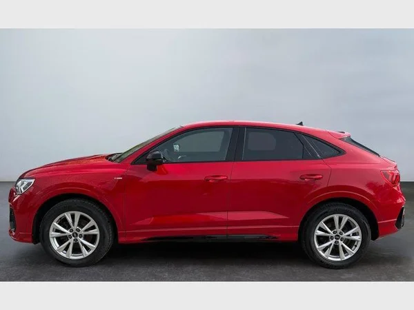 Audi Q3 Sportback (2022) — foto 20 van 25