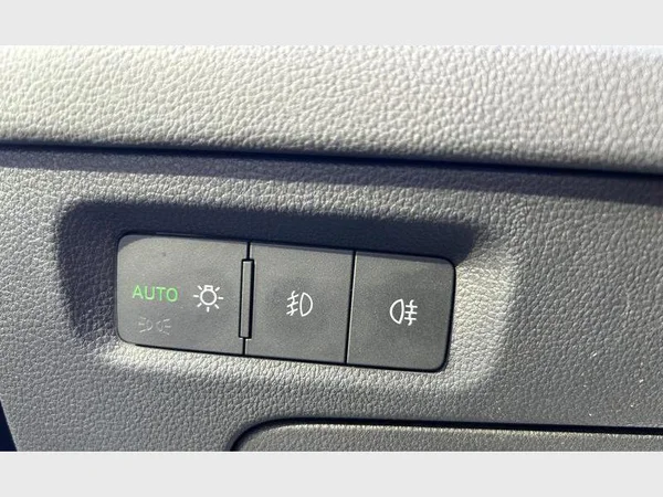 Skoda Octavia Combi (2021) — foto 28 van 39