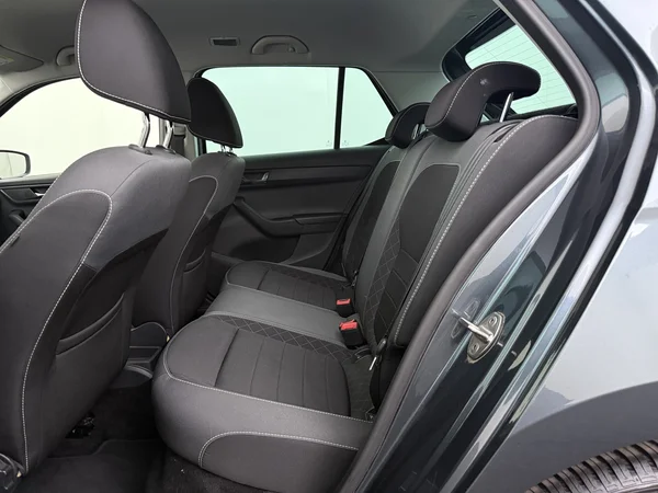 SKODA Fabia (2021) — foto 5 van 25