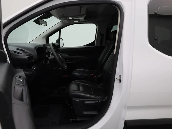 Opel Combo Life (2022) — foto 33 van 35