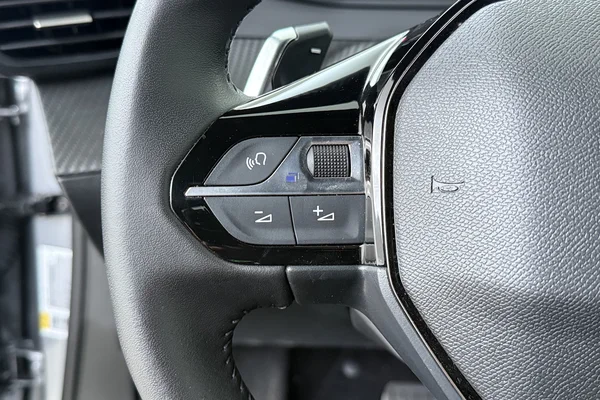 Peugeot 2008 (2025) — foto 5 van 16