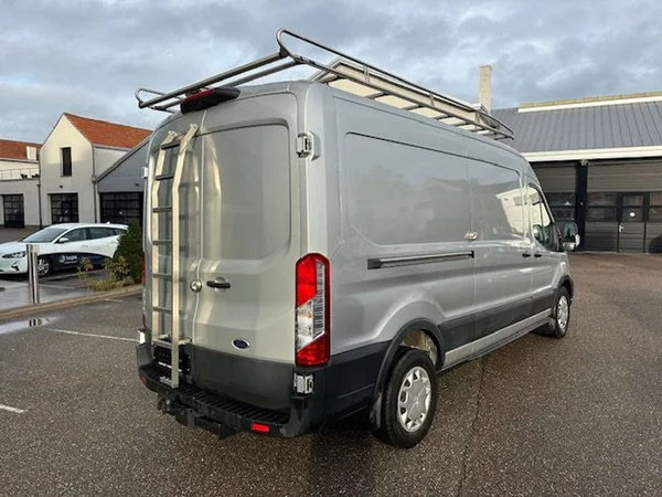 Ford Transit (2020) — foto 10 van 15