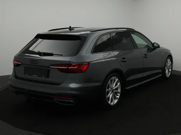 Audi A4 (2023) — foto 12 van 26