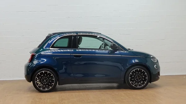 Fiat 500C (2026) — foto 28 van 29