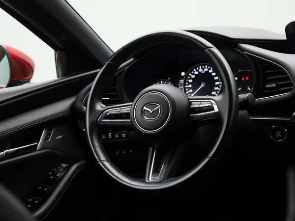 Mazda 3 (2021) — foto 36 van 43
